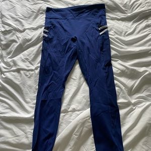 Cropped fabletics leggings